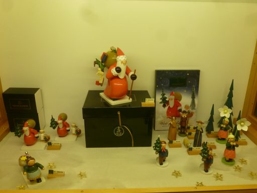 Fa. Wendt & Kühn, Weihnachtsmann, Bäume und sonst.