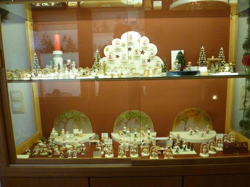 Fa. Flade, Engel und Kinderfiguren