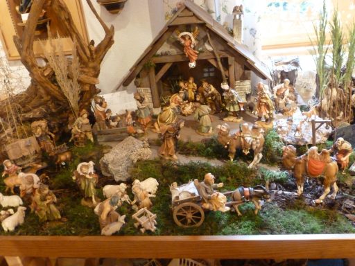 Weihnachtskrippe Holzfiguren Südtirol